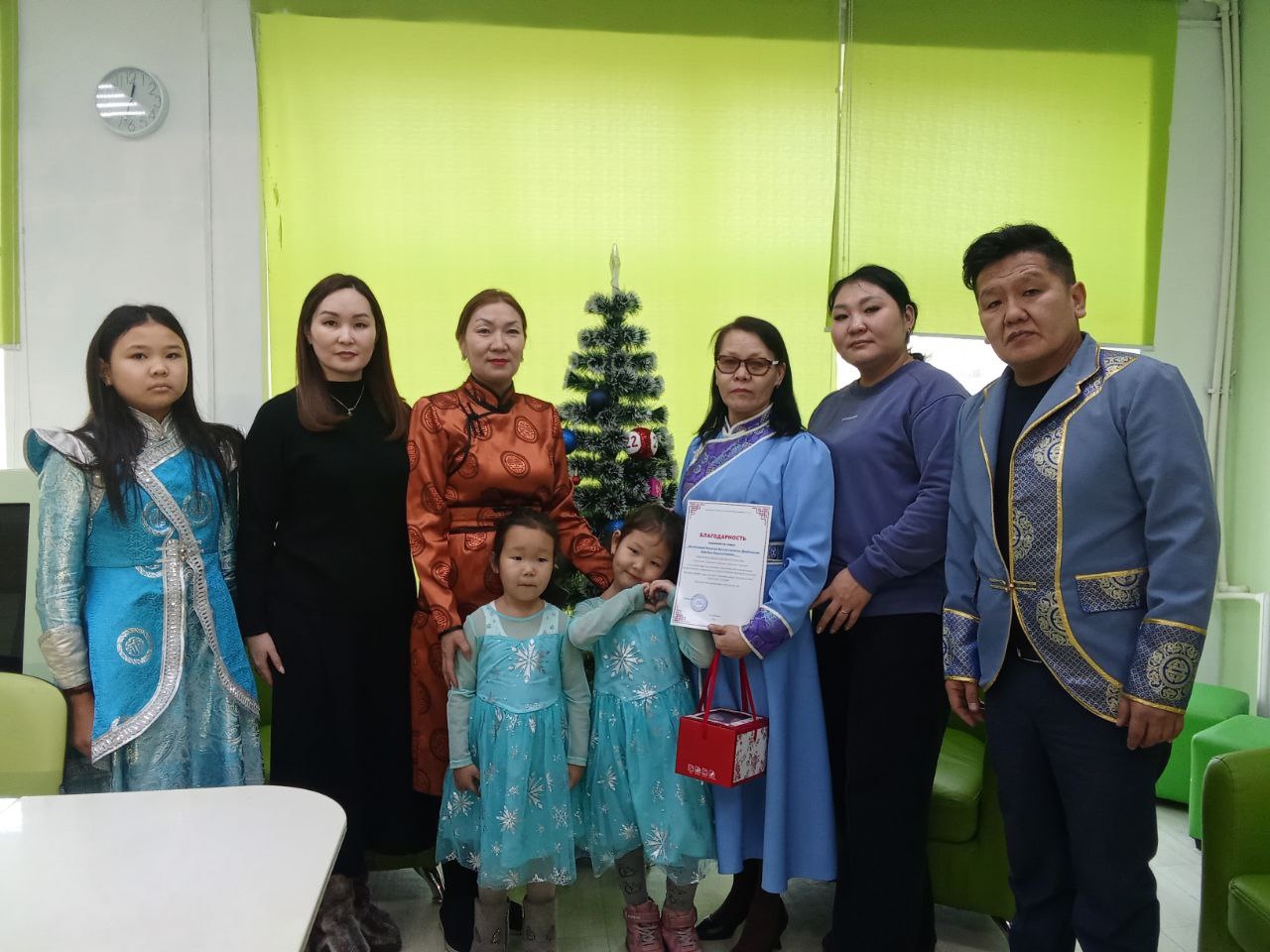 В Ак-Довураке прошёл круглый стол, посвящённый семейным традициям тувинского народа