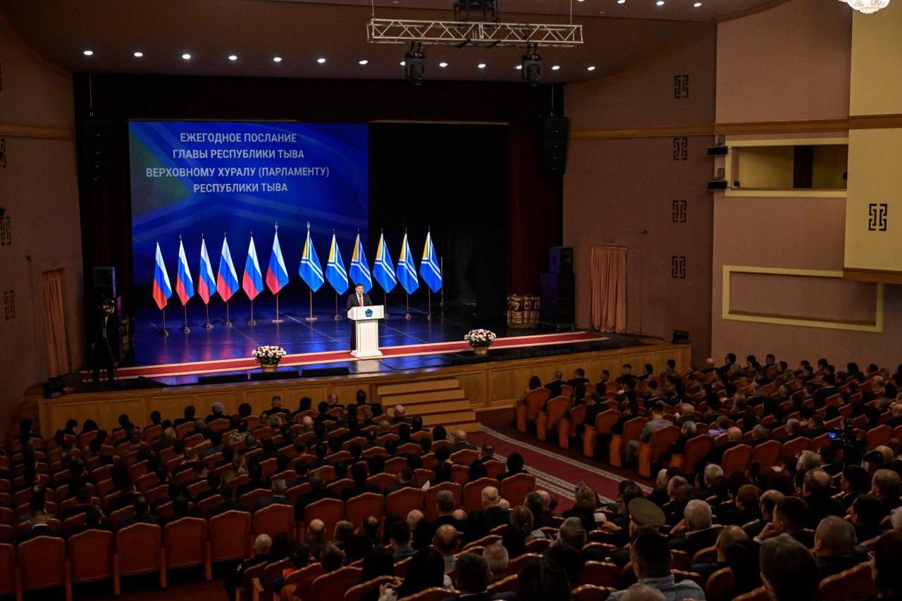 В начале своего послания отметил, что помощь участникам специальной военной операции и их семьям - для нас особый приоритет